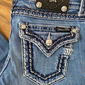 Miss Me bootcut jeans. Size 25.